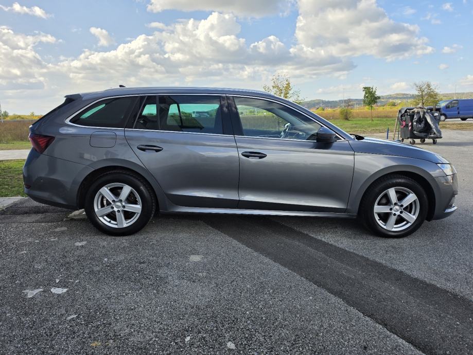 Škoda Octavia Combi 2,0 TDI automatik, fotografija 6