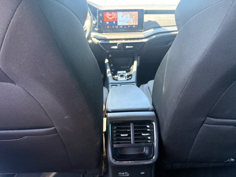 Škoda Octavia Combi 2.0 TDI DSG 150 KS, fotografija 10