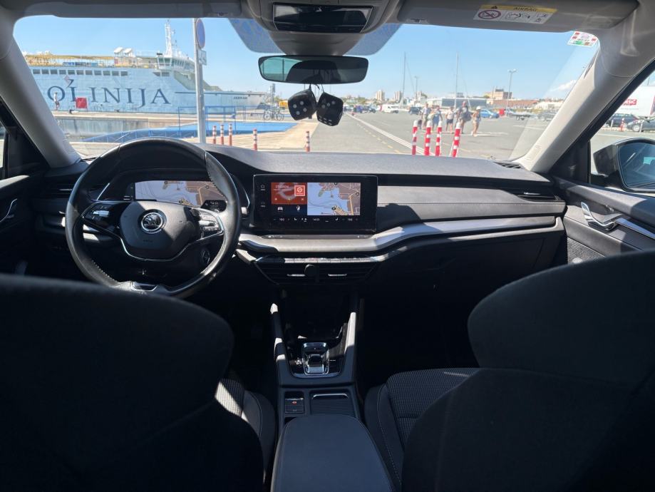 Škoda Octavia Combi 2.0 TDI DSG 150 KS, fotografija 7