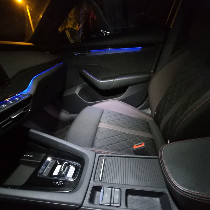 Škoda Octavia Combi 2,0 TDI automatik,napravljen velikk servis, fotografija 10