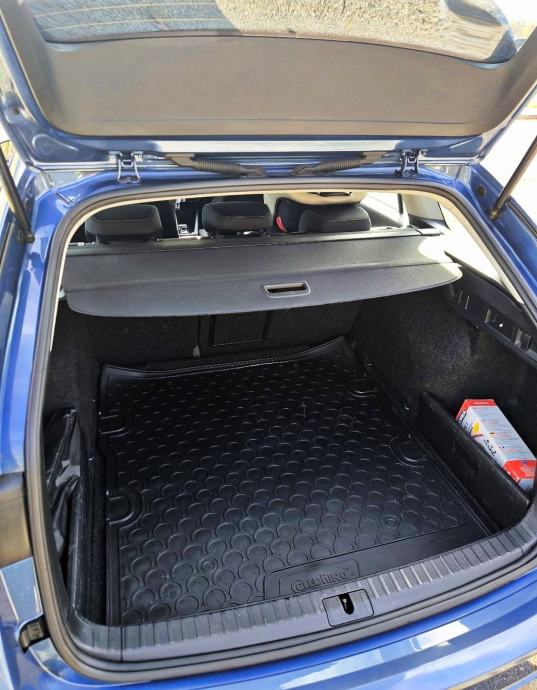 Škoda Octavia Combi 2,0 TDI automatik, fotografija 18