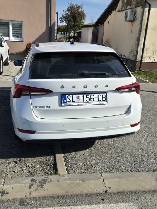 Škoda Octavia Combi 2,0 TDI automatik, fotografija 3