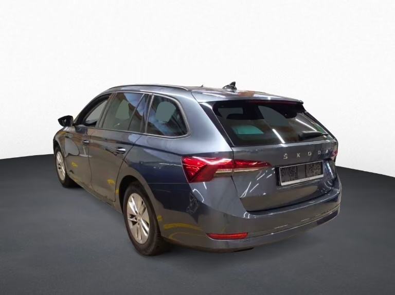 Škoda Octavia Combi 2,0 TDI automatik, fotografija 4