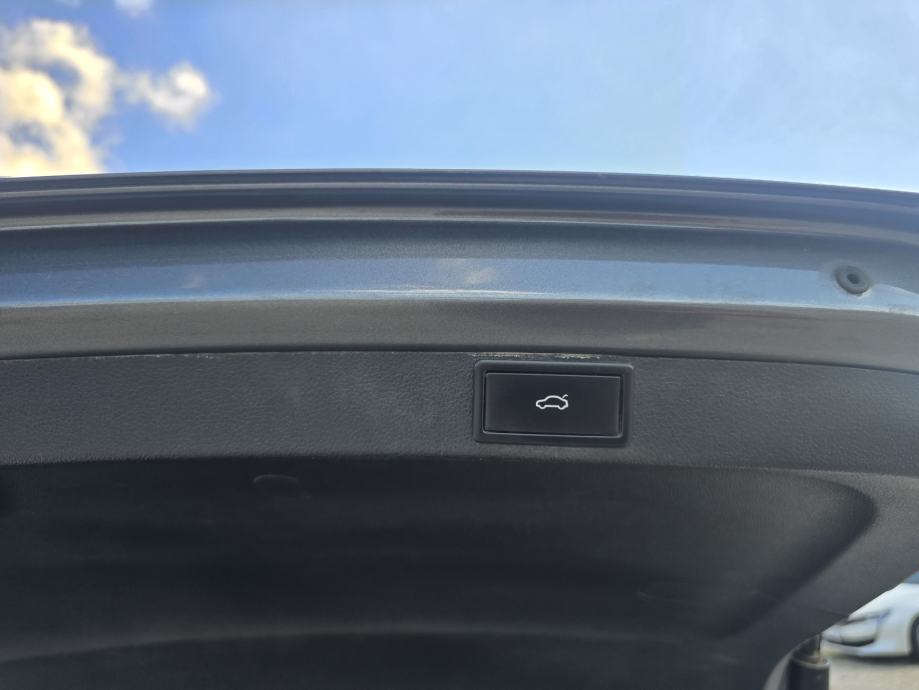 ŠKODA OCTAVIA 2,0 TDI,//AUTOMATIK//VIRTUAL//PANORAMA//JAMSTVO 12MJ, fotografija 9