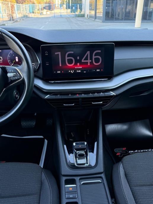 Škoda Octavia Combi | 2,0 TDI DSG | 110kW | Virtual | JAMSTVO | PDV, fotografija 17