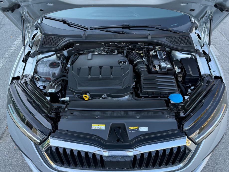 Škoda Octavia Combi | 2,0 TDI DSG | 110kW | Virtual | JAMSTVO | PDV, fotografija 18