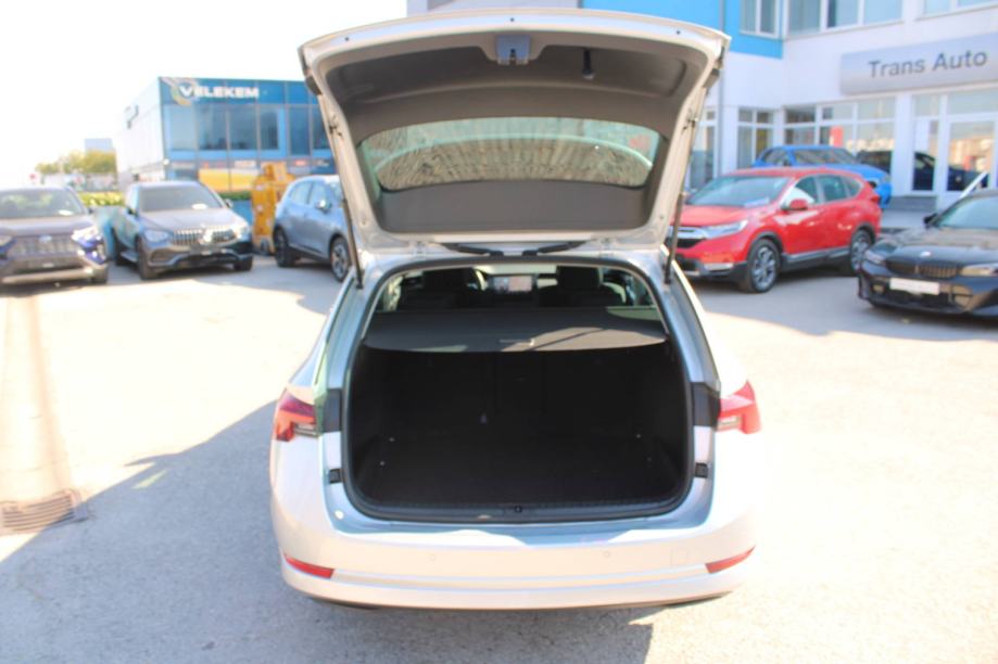 Škoda Octavia Combi 2.0 TDi DSG 150ks *LED, NAVIGACIJA, KAMERA*, fotografija 9