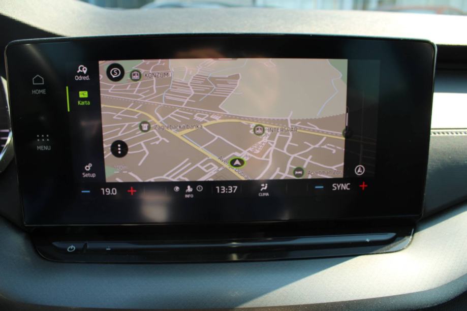 Škoda Octavia Combi 2.0 TDi DSG 150ks *LED, NAVIGACIJA, KAMERA*, fotografija 18
