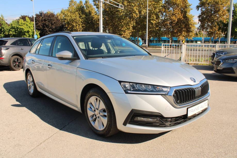 Škoda Octavia Combi 2.0 TDi DSG 4x4, fotografija 3