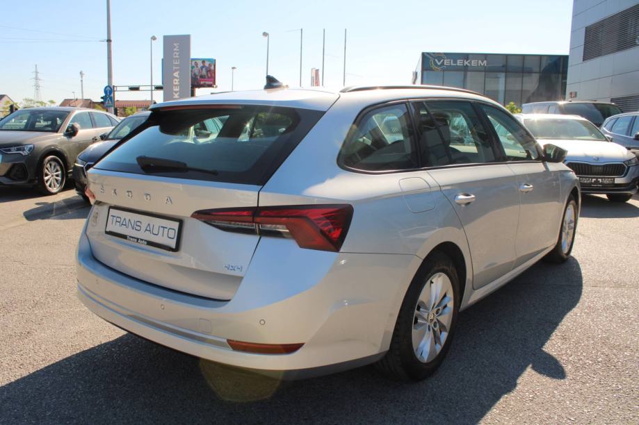 Škoda Octavia Combi 2.0 TDi DSG 4x4, fotografija 5