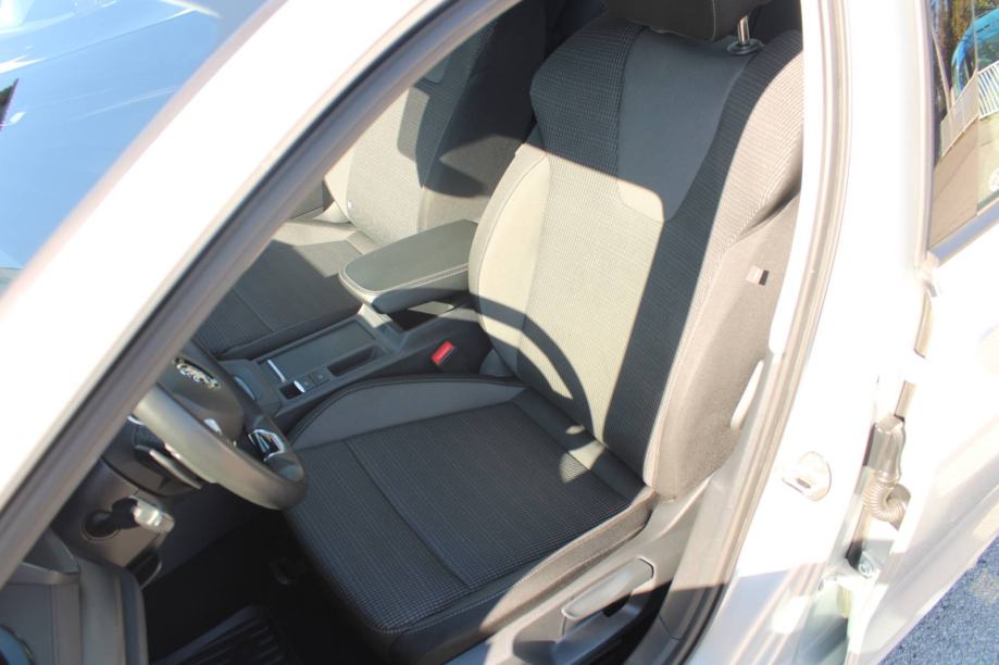 Škoda Octavia Combi 2.0 TDi DSG 4x4, fotografija 9