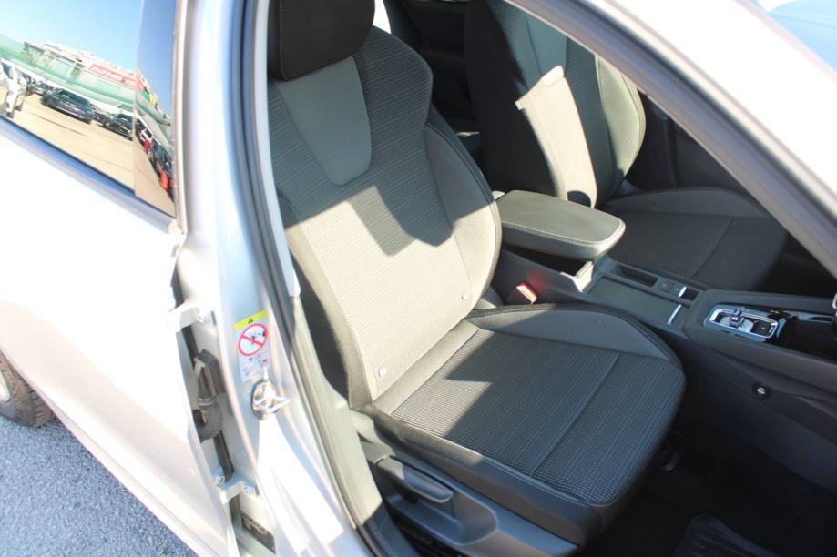 Škoda Octavia Combi 2.0 TDi DSG 4x4, fotografija 11