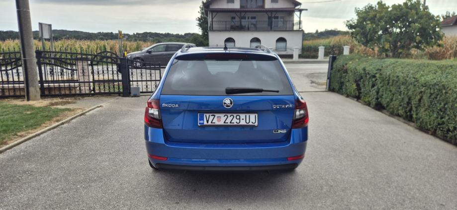 Škoda Octavia Combi 2,0 TDI DSG automatik, fotografija 8