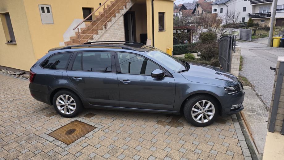 Škoda Octavia Combi 2,0 TDI DSG automatik, fotografija 3