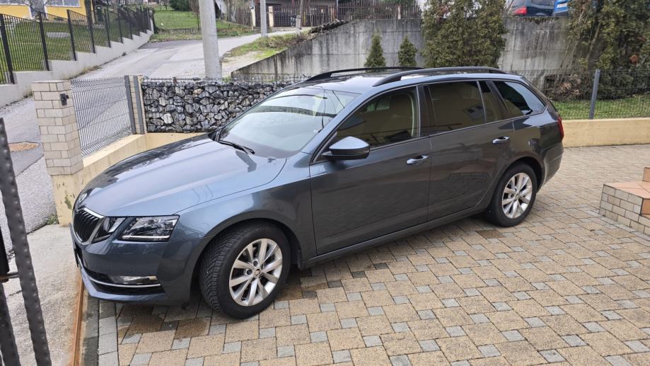 Škoda Octavia Combi 2,0 TDI DSG automatik, fotografija 7