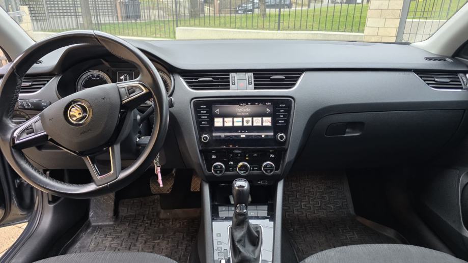 Škoda Octavia Combi 2,0 TDI DSG automatik, fotografija 8