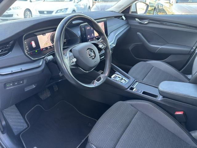 Škoda Octavia Combi 2,0 TDI DSG Execitive, fotografija 10