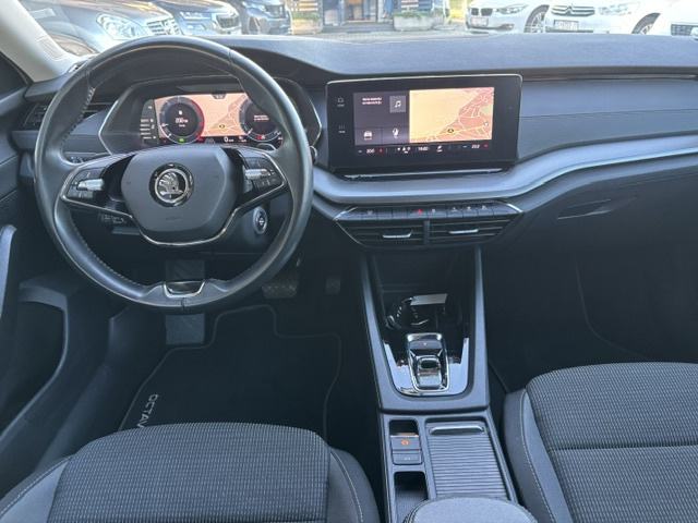 Škoda Octavia Combi 2,0 TDI DSG Execitive, fotografija 14