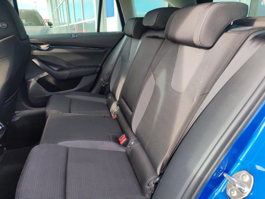 Škoda Octavia Combi 2.0 TDI DSG EXECUTIVE, fotografija 10