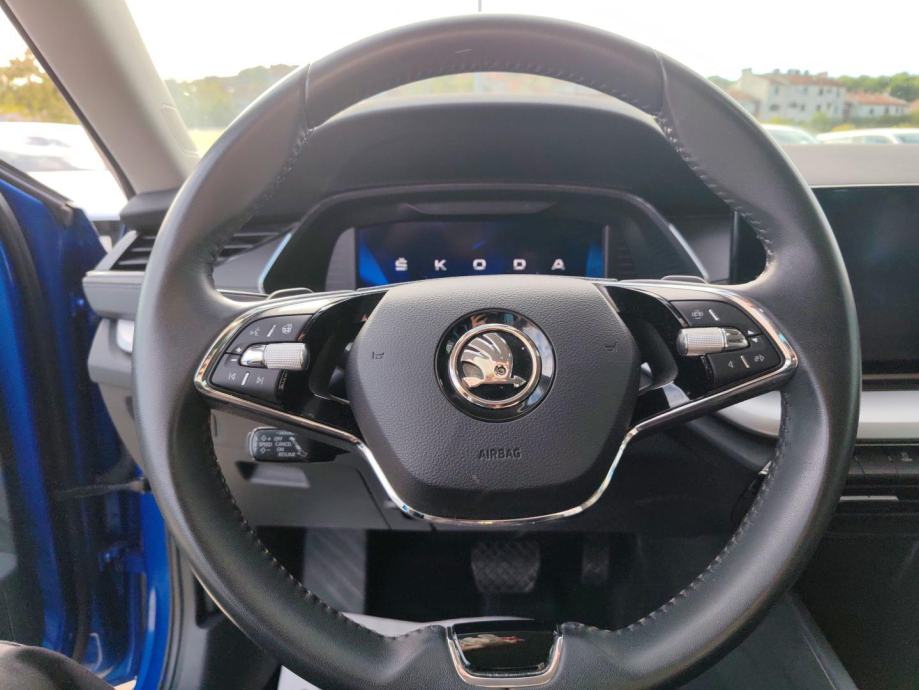 Škoda Octavia Combi 2.0 TDI DSG EXECUTIVE, fotografija 16