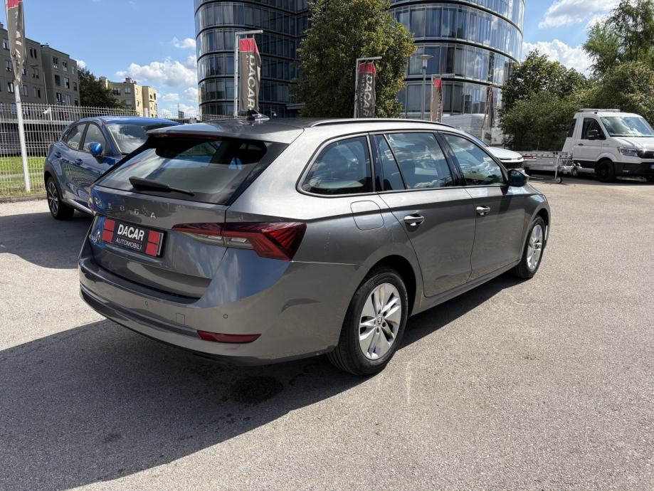 Škoda Octavia Combi 2,0 TDI, DSG- savršeno stanje !! Reg. godinu dana, fotografija 2