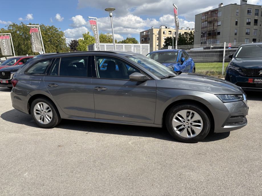 Škoda Octavia Combi 2,0 TDI, DSG- savršeno stanje !! Reg. godinu dana, fotografija 10