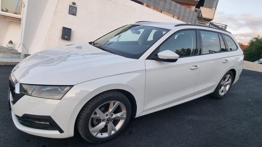 Škoda Octavia Combi 2.0 TDI DSG – MATRIX LED, ACC, KESSY, Columbus, fotografija 2