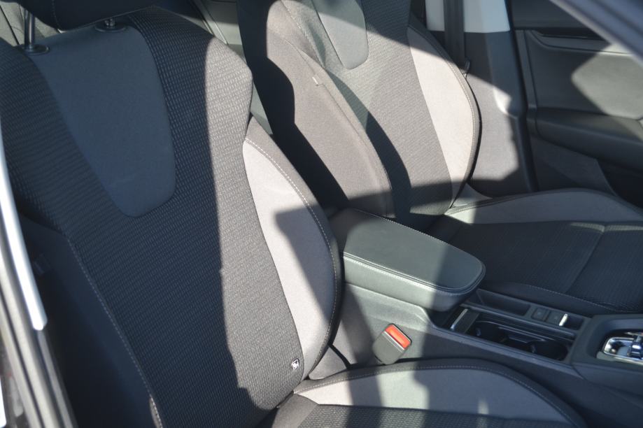 Škoda Octavia Combi 2,0 TDI DSG *** rata 275€ *** BEZ UČEŠĆA ***, fotografija 13