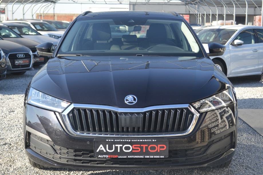 Škoda Octavia Combi 2,0 TDI DSG *** rata 275€ *** BEZ UČEŠĆA ***, fotografija 2
