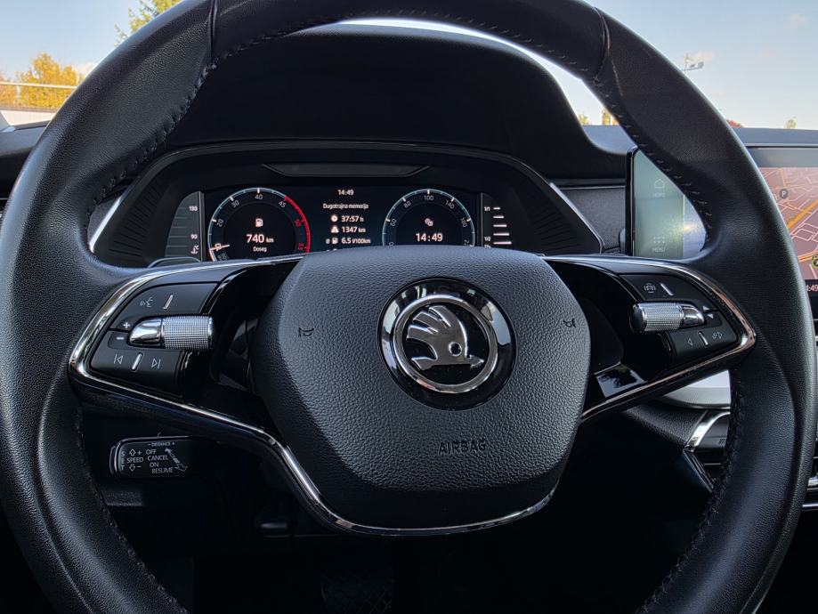 Škoda Octavia Combi 2,0 TDI DSG | STYLE | JAMSTVO 4 GOD | MATRIX | PDV, fotografija 9