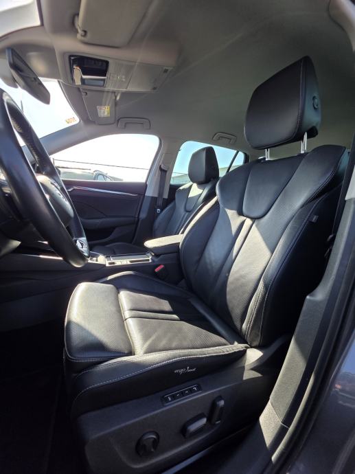 Škoda Octavia Combi 2,0 TDI DSG | STYLE | JAMSTVO 4 GOD | MATRIX | PDV, fotografija 12