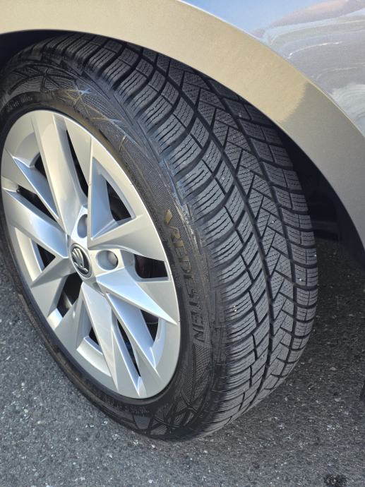Škoda Octavia Combi 2,0 TDI DSG | STYLE | JAMSTVO 4 GOD | MATRIX | PDV, fotografija 8