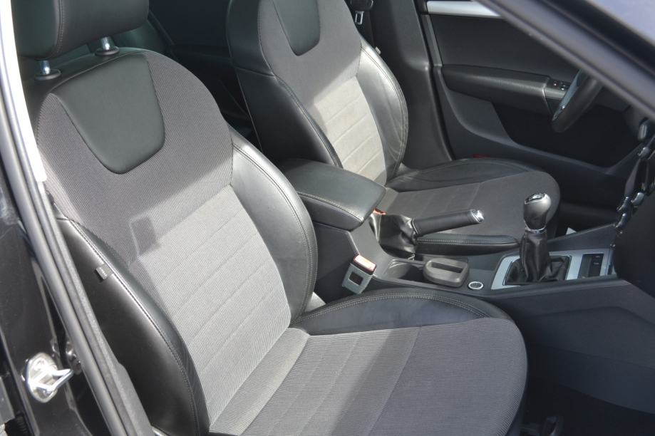 Škoda Octavia Combi 2,0 TDI ** euro 6 ** MOTOR I LIMARIJA ODLIČNI **, fotografija 14