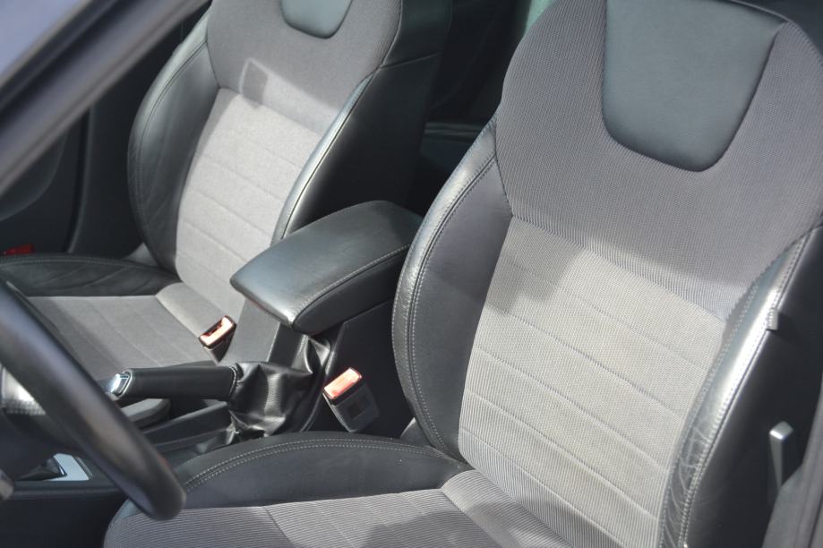 Škoda Octavia Combi 2,0 TDI ** euro 6 ** MOTOR I LIMARIJA ODLIČNI **, fotografija 9