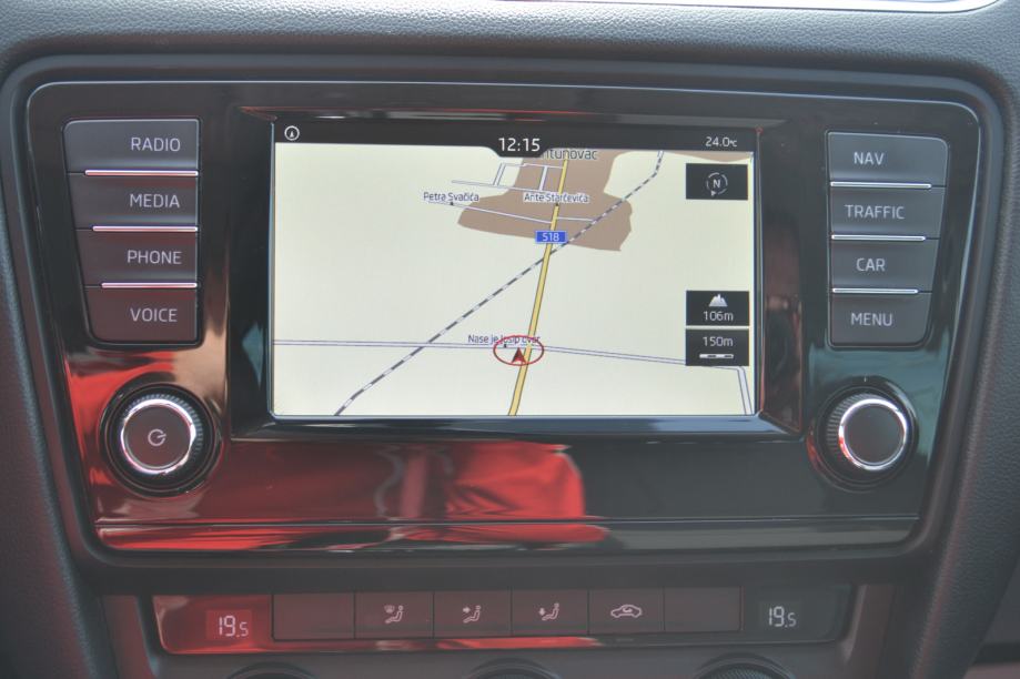 Škoda Octavia Combi 2,0 TDI ** euro 6 ** MOTOR I LIMARIJA ODLIČNI **, fotografija 20