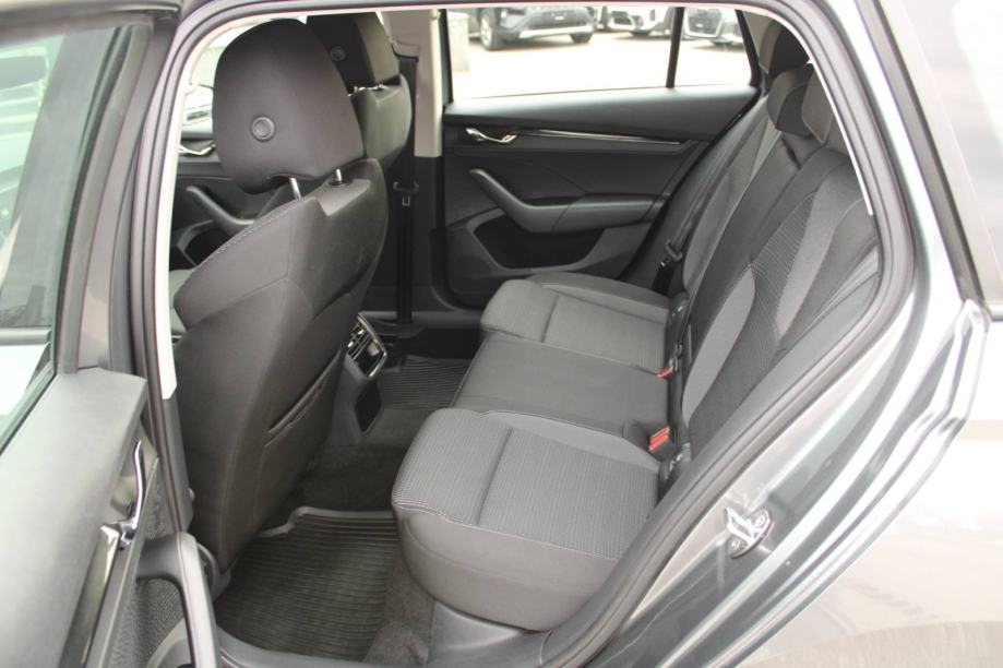 Škoda Octavia Combi 2.0 TDi -nije uvoz, fotografija 11