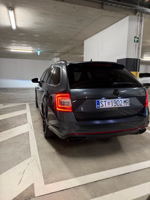 Škoda Octavia Combi 2,0 TDI RS DSG automatik, fotografija 20