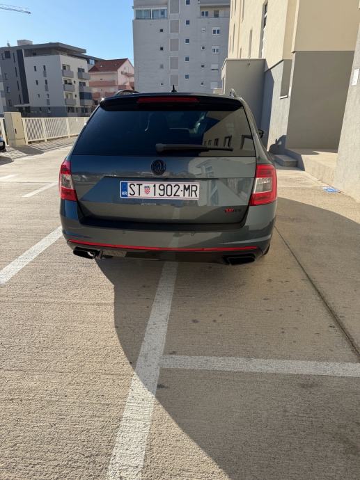 Škoda Octavia Combi 2,0 TDI RS DSG automatik, fotografija 4