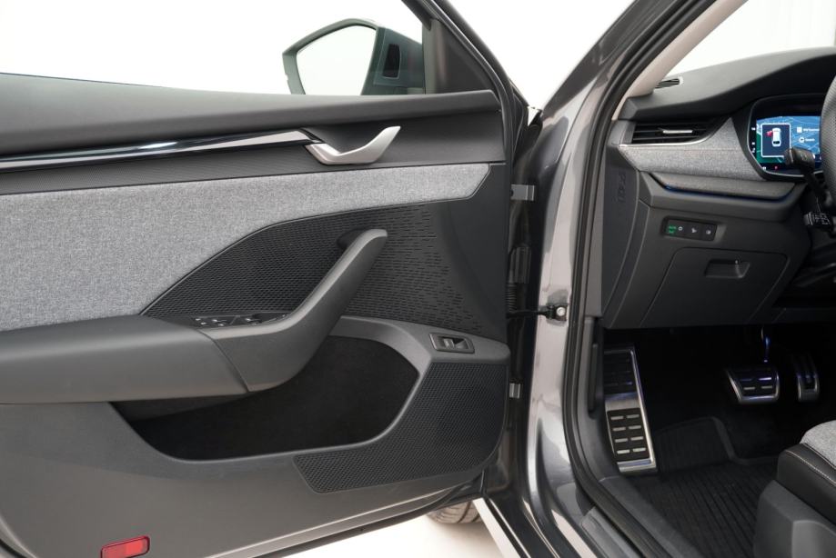 Škoda Octavia Combi 2.0 TDI SCR | Cjena uključuje troškove uvoza, fotografija 9