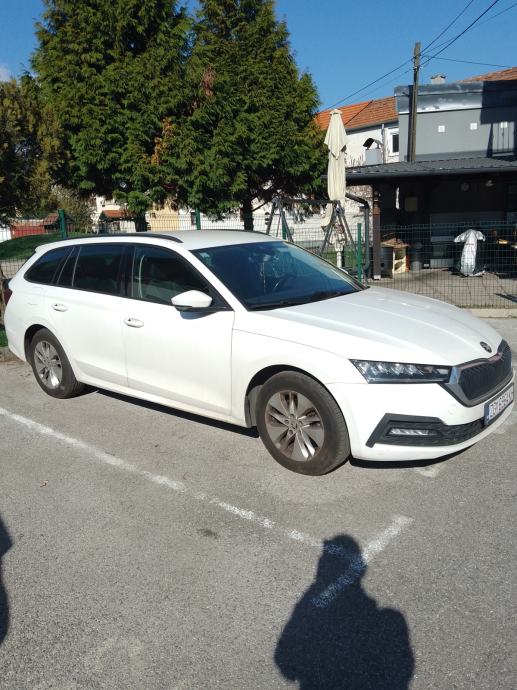Škoda Octavia Combi 2022. god, automatik, tvorničko jamstvo, fotografija 4