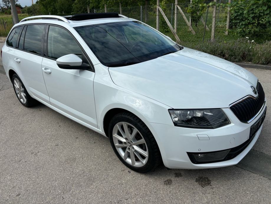 Škoda Octavia Combi 2,0 TDI, fotografija 3