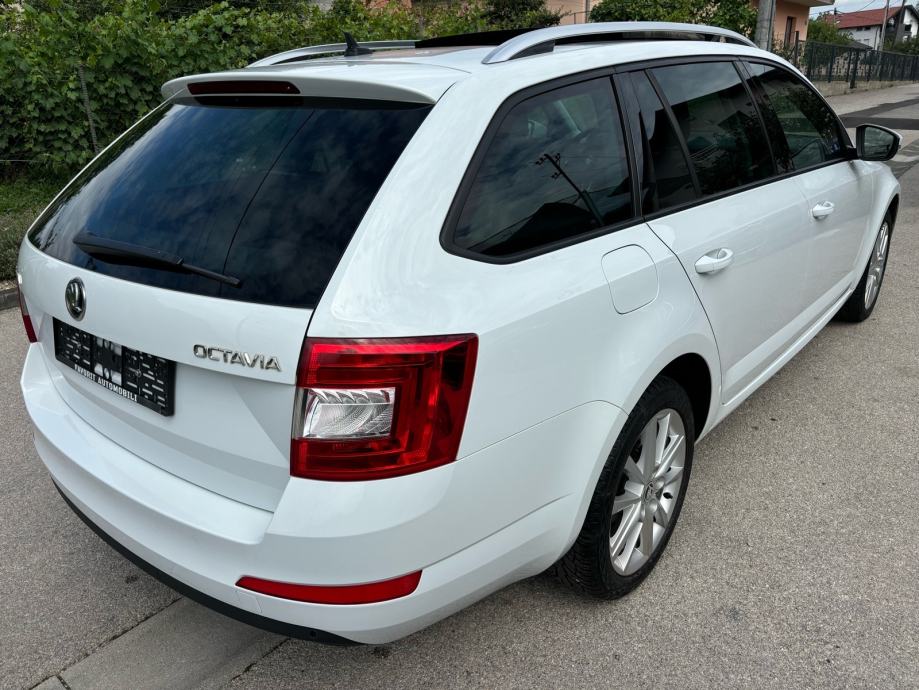 Škoda Octavia Combi 2,0 TDI, fotografija 5