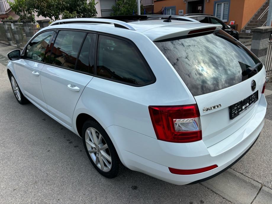 Škoda Octavia Combi 2,0 TDI, fotografija 7