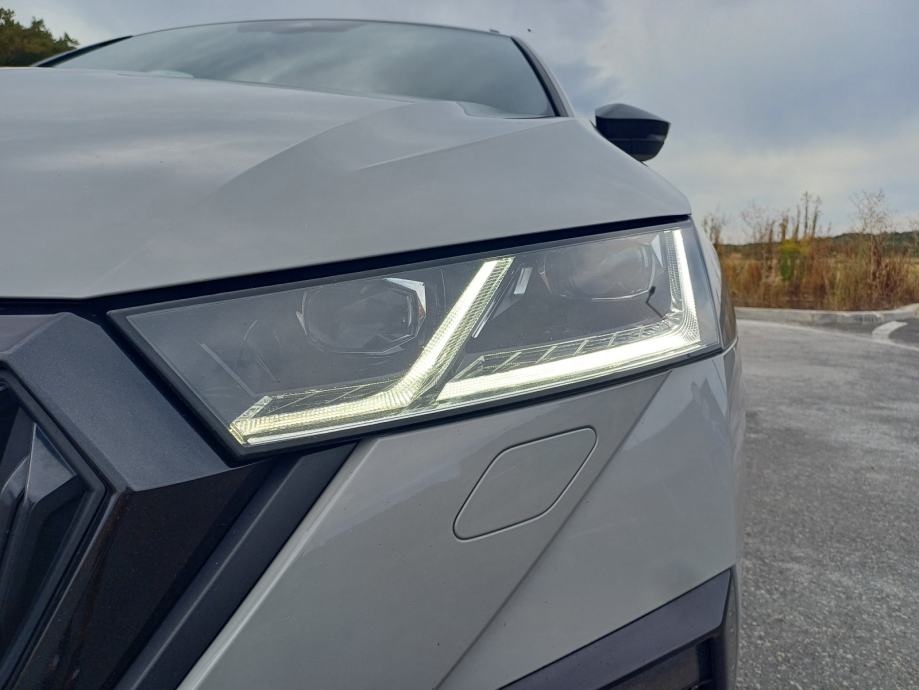 Škoda Octavia Combi RS 2,0 TDI, fotografija 11