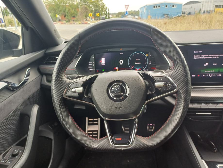 Škoda Octavia Combi RS 2,0 TDI, fotografija 15