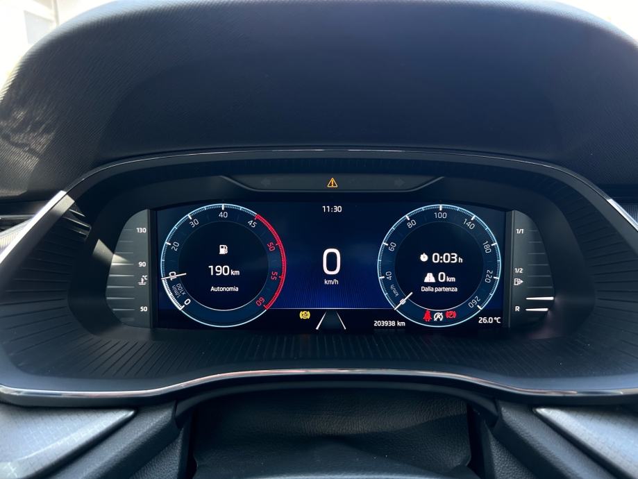 Škoda Octavia 2.0 TDI - 2022 - NOVA DISTRIBUCIJA - REG. 1. GOD. !!!, fotografija 16