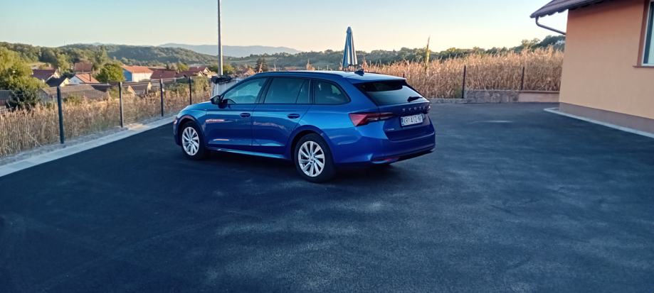 Škoda Octavia Combi 2,0 TDI (Novi model), fotografija 14