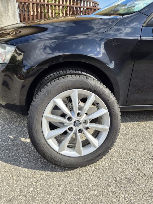 Škoda Octavia Combi 2,0 TDI, fotografija 15