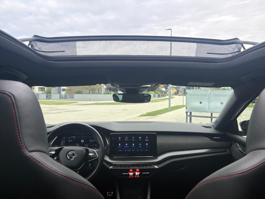 Škoda Octavia Combi RS 2,0 TDI 4X4 DSG, HR VOZILO, JAMSTVO DO 08/2029, fotografija 14