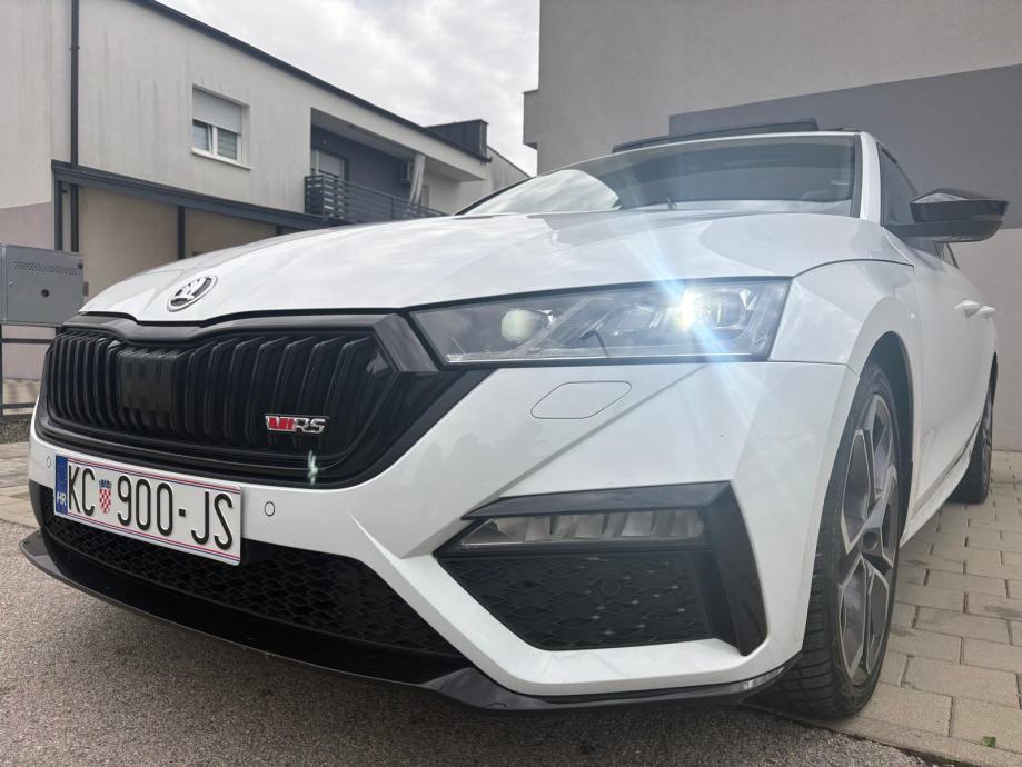Škoda Octavia Combi RS 2,0 TDI 4X4 DSG, HR VOZILO, JAMSTVO DO 08/2029, fotografija 8